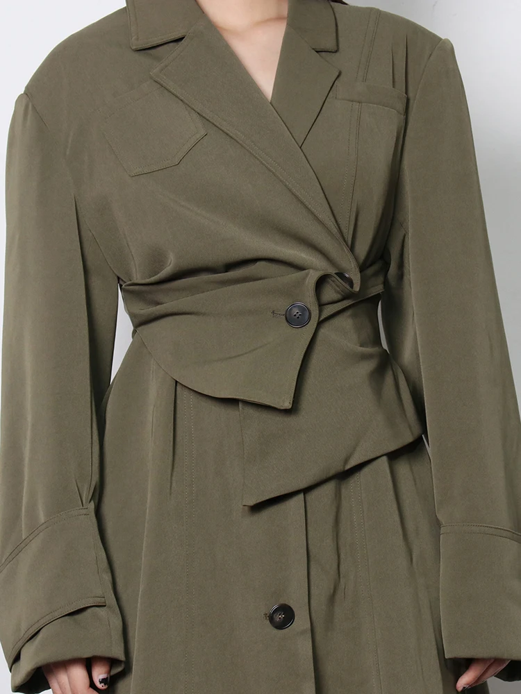 TWOTWINSTYLE Vintage Green Asimetrisks Vējjaka Sieviešu Atloks ar garām Piedurknēm korejas Cietā Tranšejas Sievietēm Ir 2021. Modes Stils Attēls 4