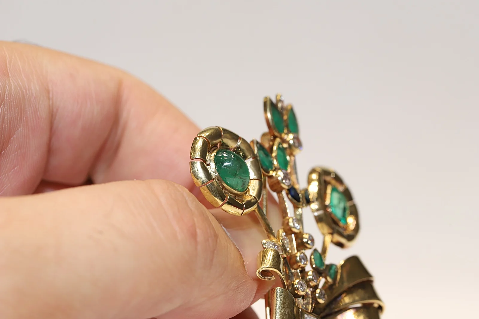 Veco Oriģinālo Vintage 18k Zelta Dabas Dimanta Un Smaragds Pārsteidzošs Ziedu Stils Spēcīgu Brooche Attēls 4