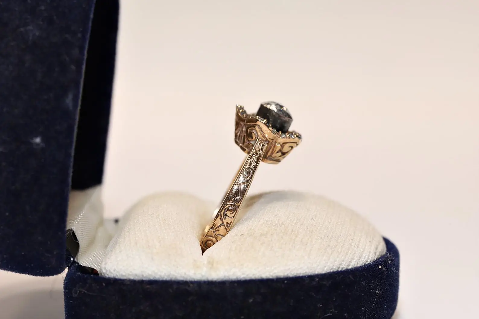 Viktorijas laikmeta Stilā Vintage 8k Zelta Dabas Dimants Un Rožu Samazināt Dimantu Dekorēts Diezgan Gredzens Attēls 5
