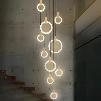 Ziemeļvalstu Mūsdienu Kāpņu LED Apgaismojums Lustra dzīvojamā istabā, Guļamistabā Griestu Lampas Kulons Akrila Gredzeni ķermeņi, Koka dekors gaismas