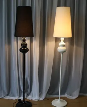 Ziemeļvalstu dzīvojamā istaba baltu stikla bumbiņu grīdas lampas stāv guļamistabā zelta vertikālā tablelamp mūsdienu dekorēts gultas grīdas apgaismojums pirkt \ Lampas & Toņos ~ www.xenydancestudio.lv 11