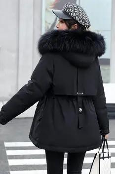 Ziemas mētelis sievietēm balts 3xl plus lieluma kapuci uz leju kokvilnas jakas 2020. gada rudenī jaunā modes zaļā ilgi siltumu parka feminina pirkt \ Jakas & Mēteļi ~ www.xenydancestudio.lv 11