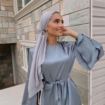Ramadāna-Musulmaņu 2022 Sieviešu Pavasara Vasaras Abaya Dress Mīksta Zaudēt Satīna Garām Piedurknēm Islāma Dubaija Turcija Apģērbu, Tērpu Puse 1