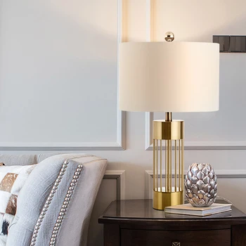 Postmodernisma vienkāršu zelta dzelzs galda lampa personības modeli, istabas guļamistabas gultas lampa, dzīvojamā istaba studiju hotel dekoratīvās lampas 2